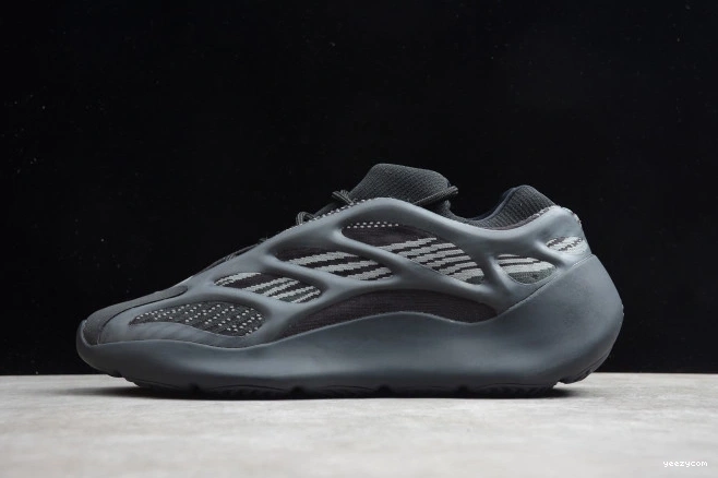 700 Black Yeezy Adidas H67799 Boost V3 0815